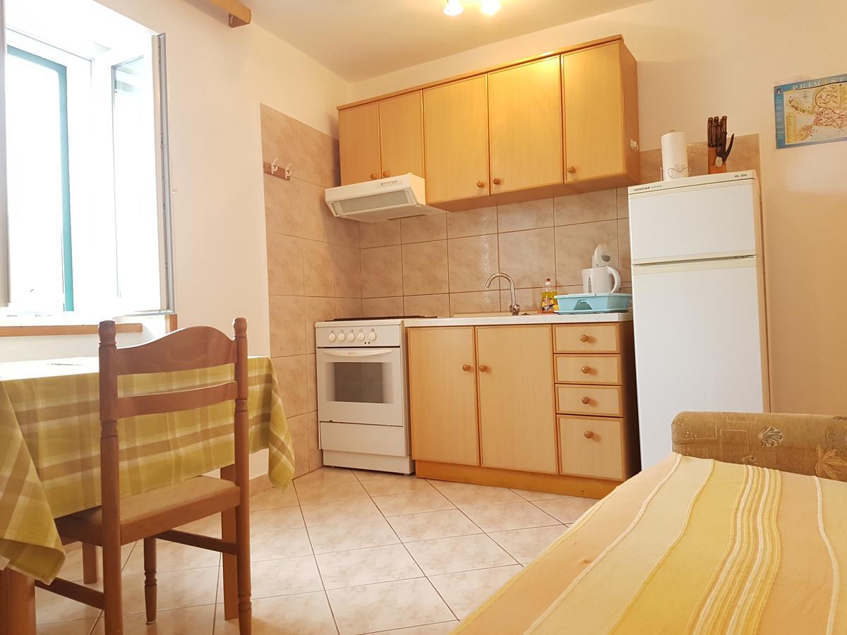 Apartmani Toni Poce Примоштен Экстерьер фото